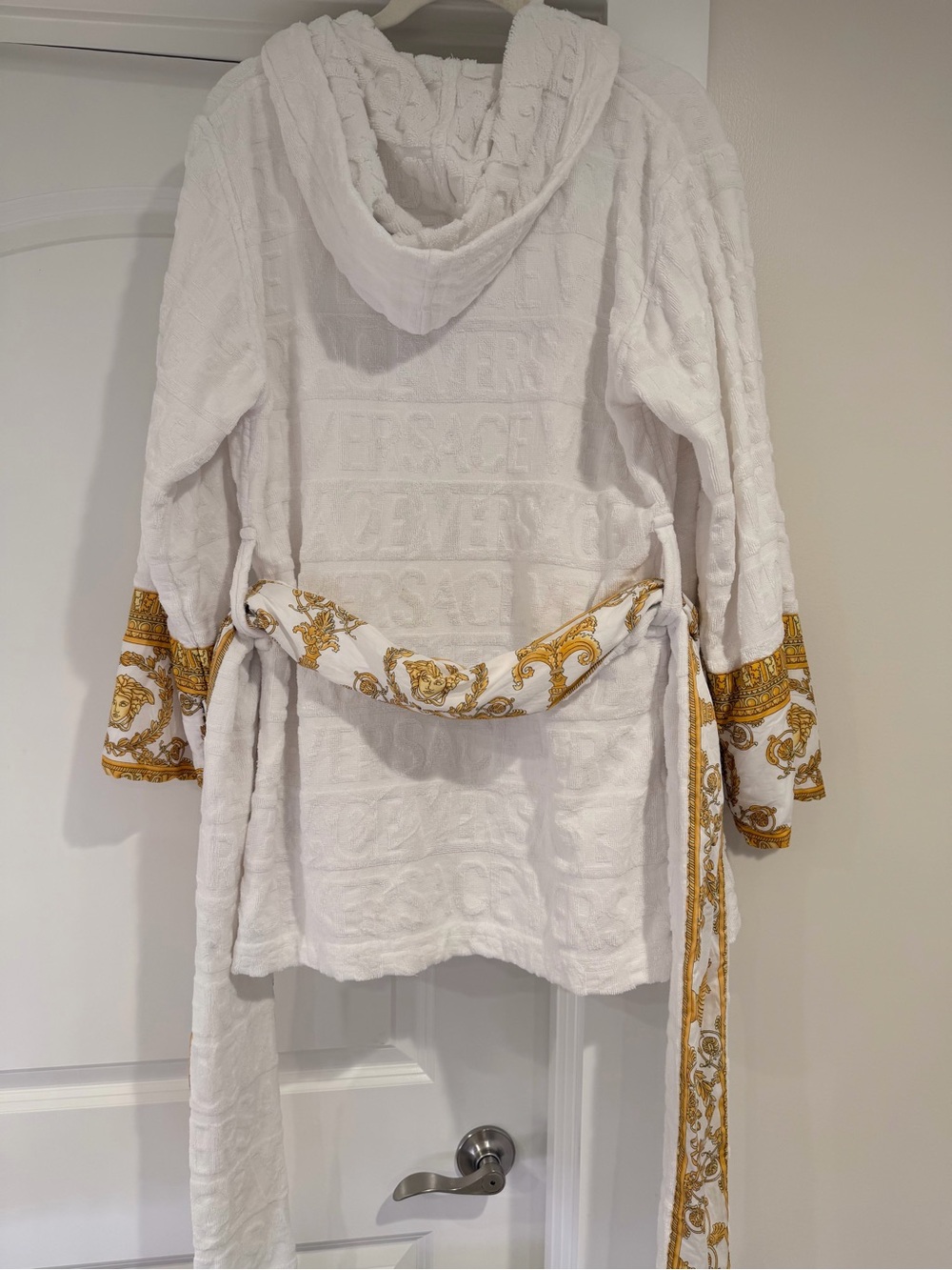 Versace Hooded Robe - Picture 6 of 8